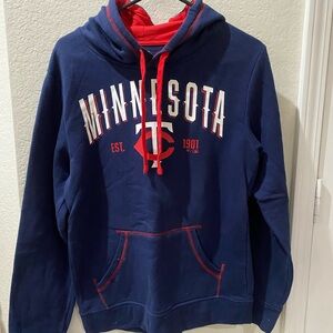 Men’s Minnesota Twins fanatics hoodie size small